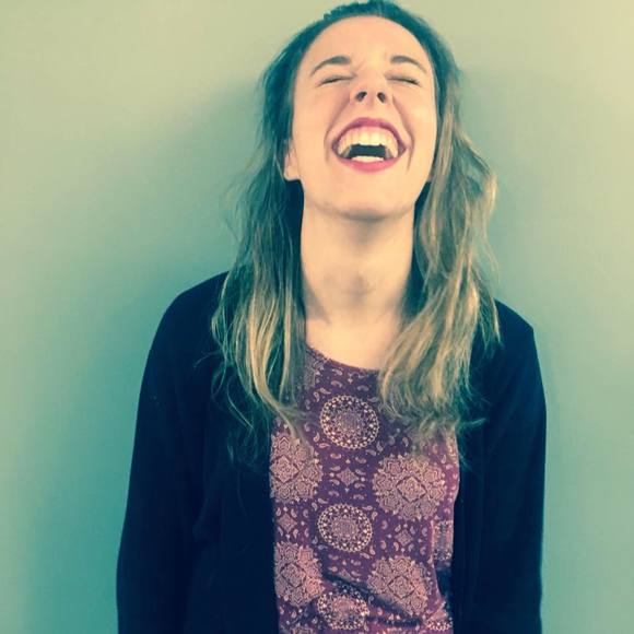 Meet your Posher, Julia - Picture 1 of 1